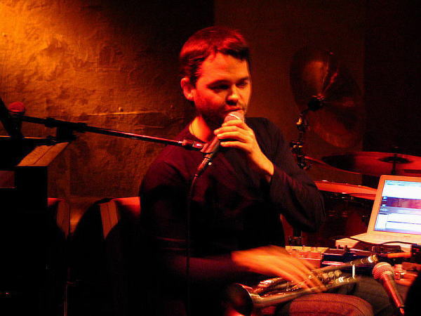 Arve Henriksen �i�A�����F�E�w�����N�Z���j �ʐ^